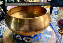 Load image into Gallery viewer, 7.7 inch handmade singing bowl from Nepal (floor model) (discounted due to use to demonstrate)
